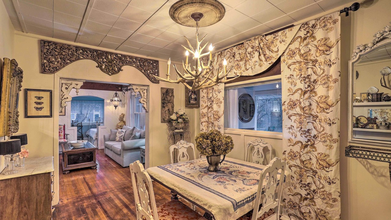 Photo of Livingroom in Westwood Place