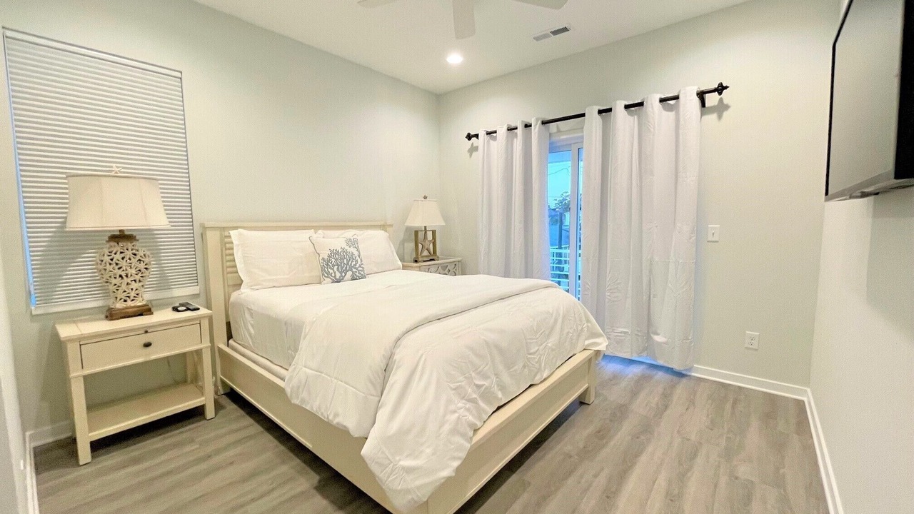 Photo of Bedroom in North Carolina Coast