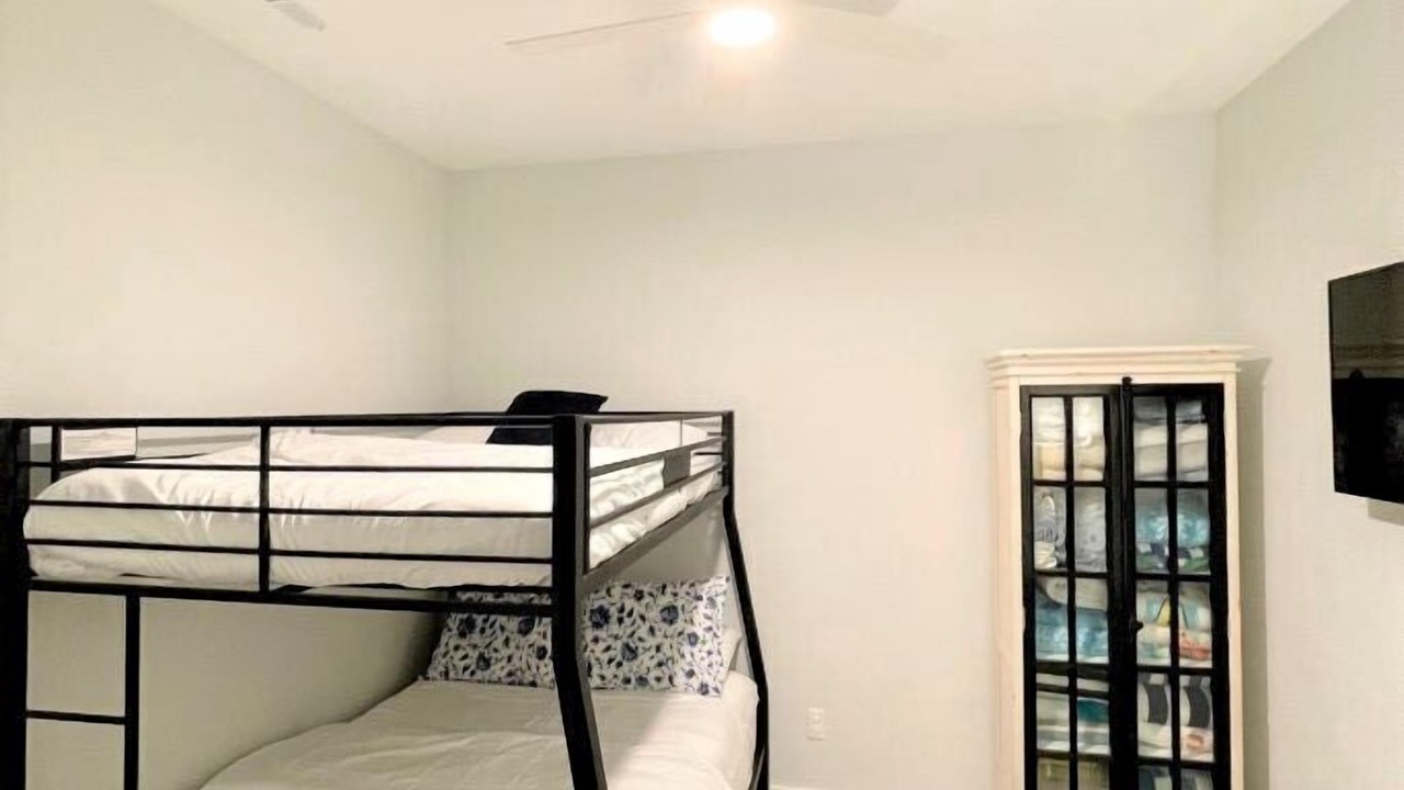 Photo of Bedroom in North Carolina Coast