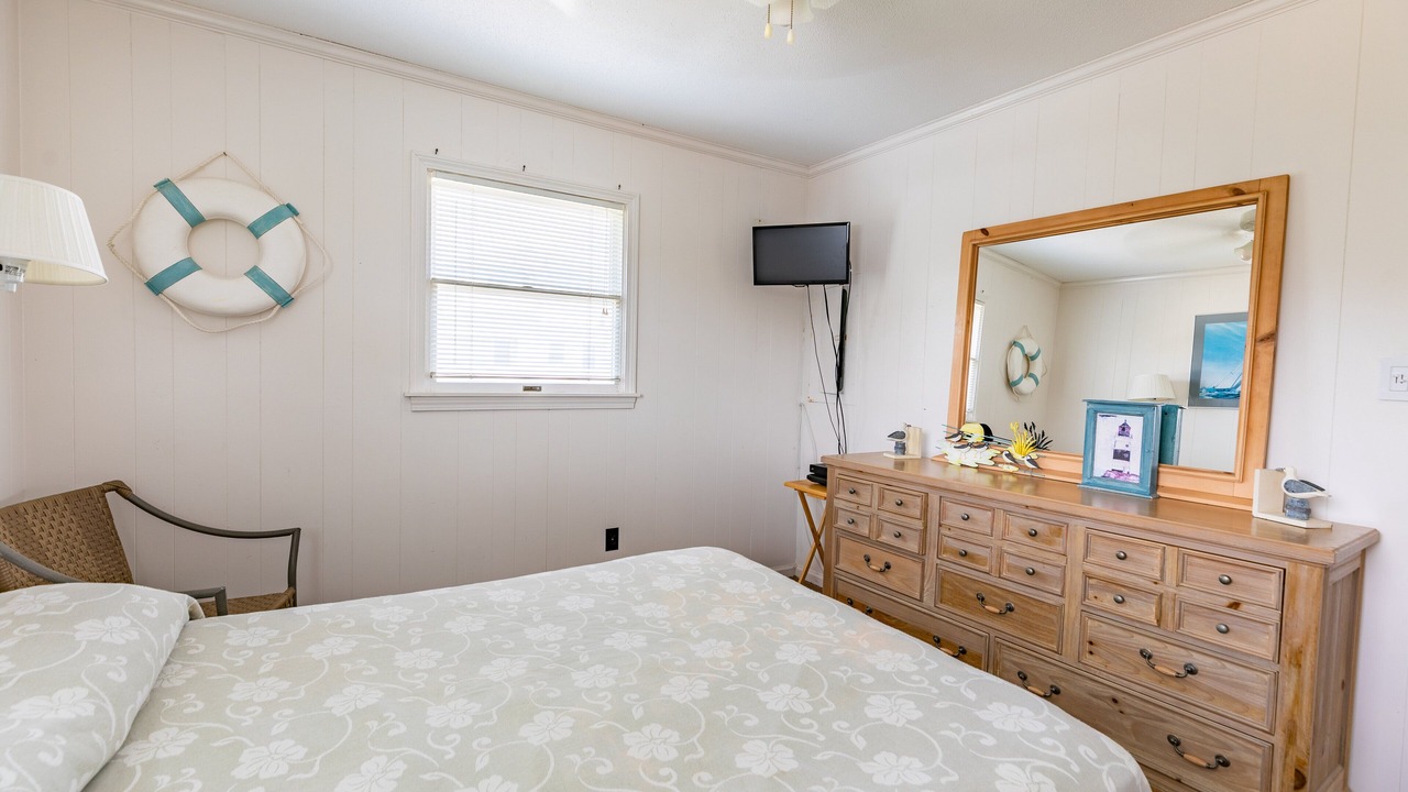 Photo of Bedroom in Southern Shores