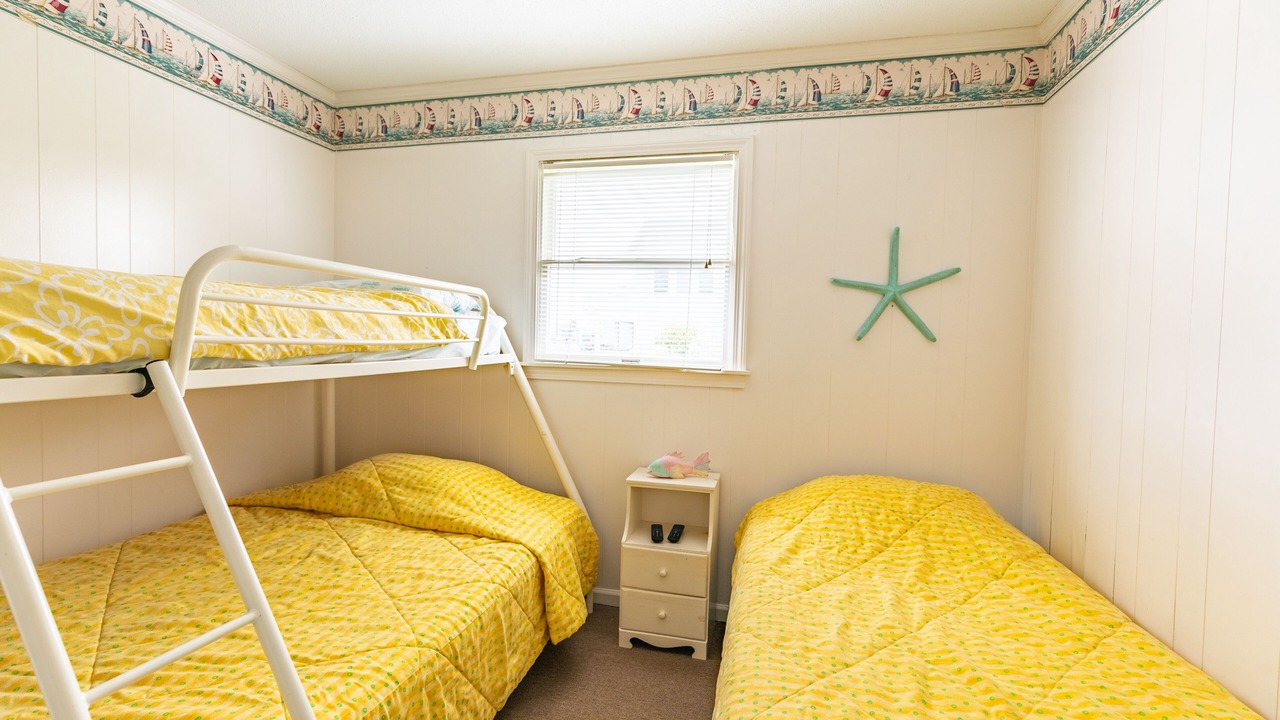 Photo of Bedroom in Southern Shores