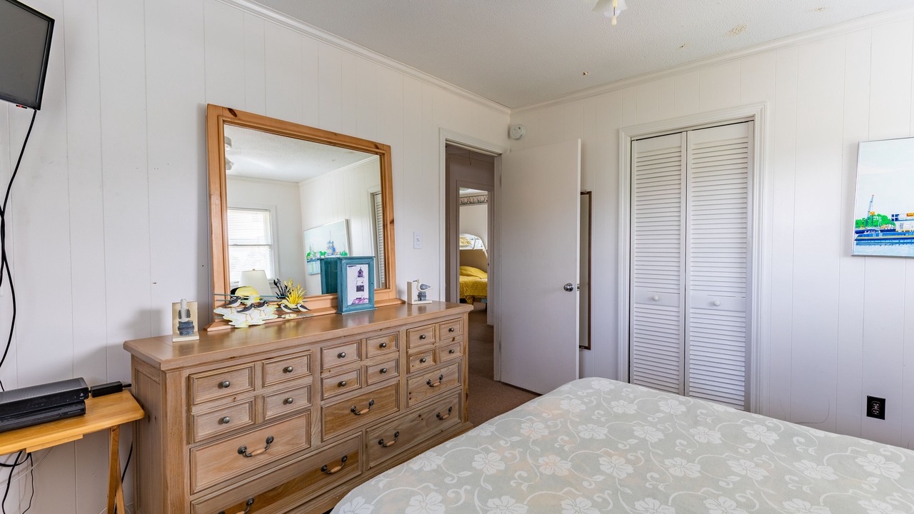 Photo of Bedroom in Southern Shores