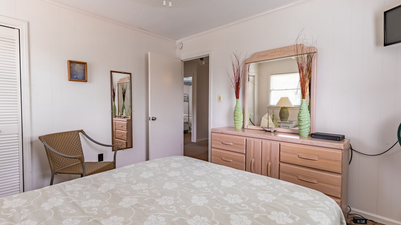 Photo of Bedroom in Southern Shores