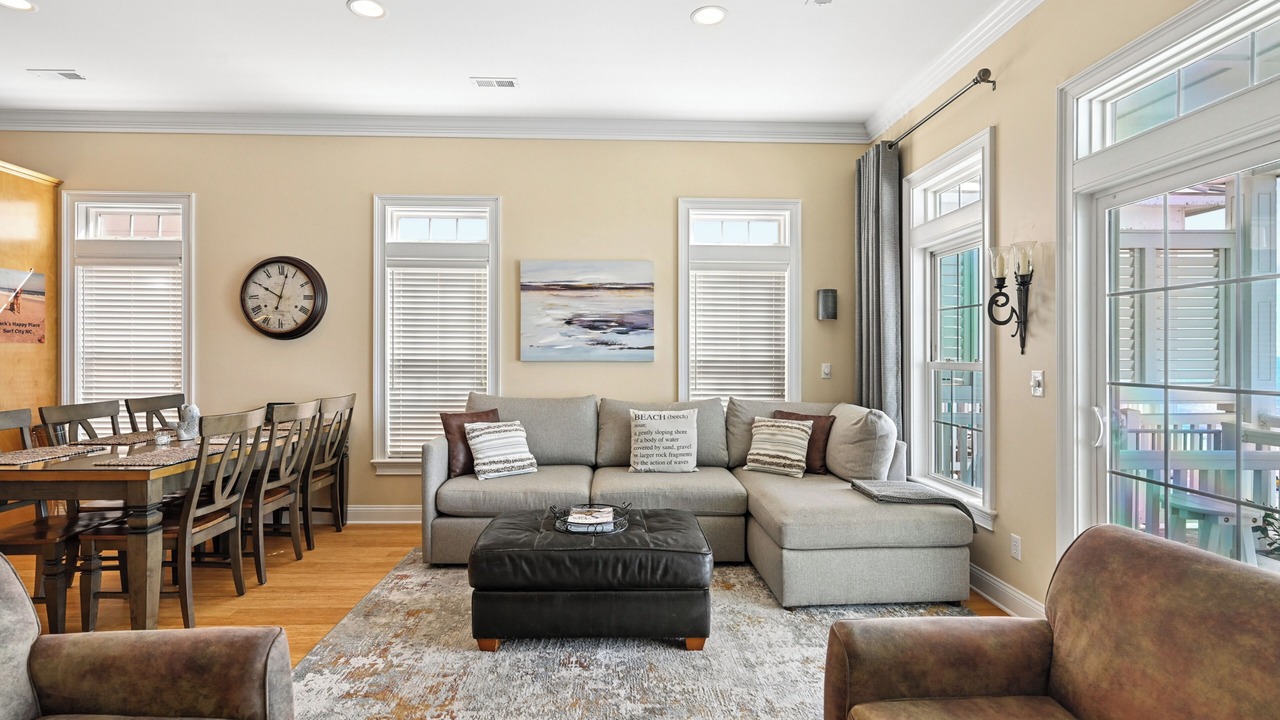Photo of Livingroom in Surf City
