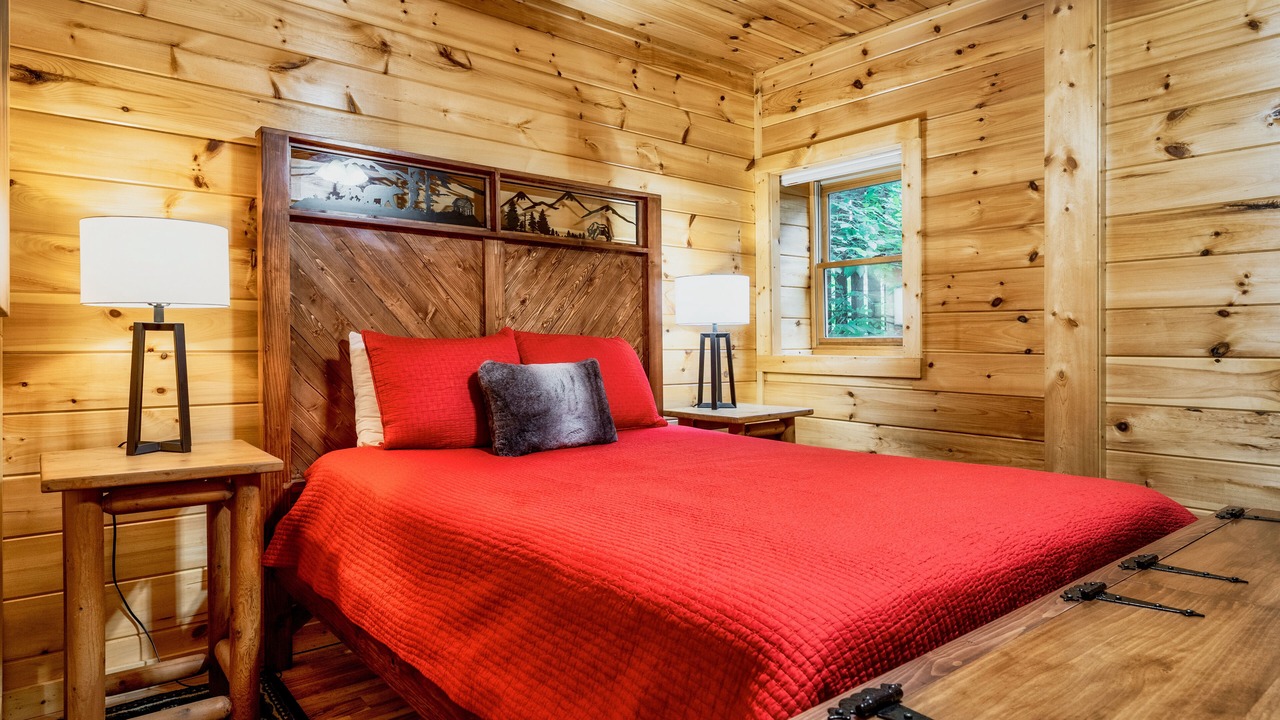 Photo of Bedroom in Gatlinburg