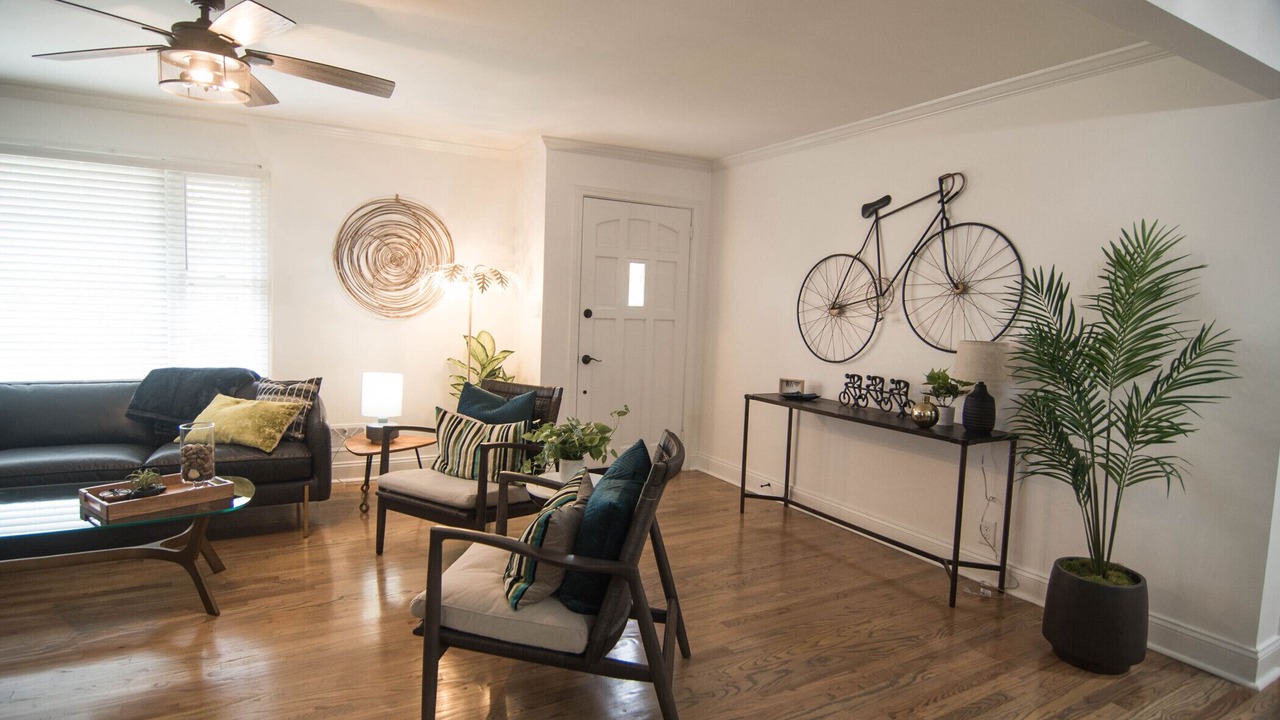 Photo of Livingroom in Travelers Rest