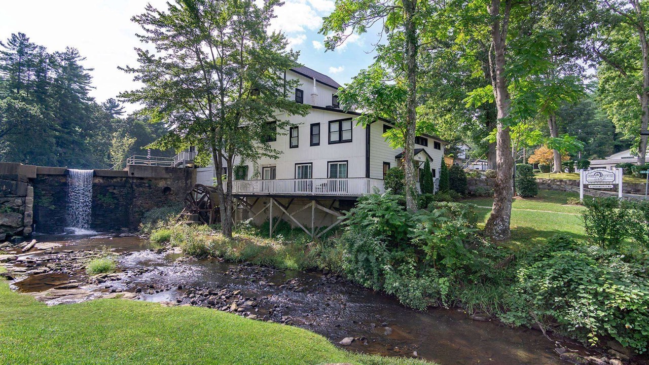 Photo of Outdoor in Flat Rock