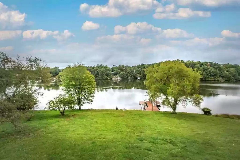 Photo of Outdoor in Goodview