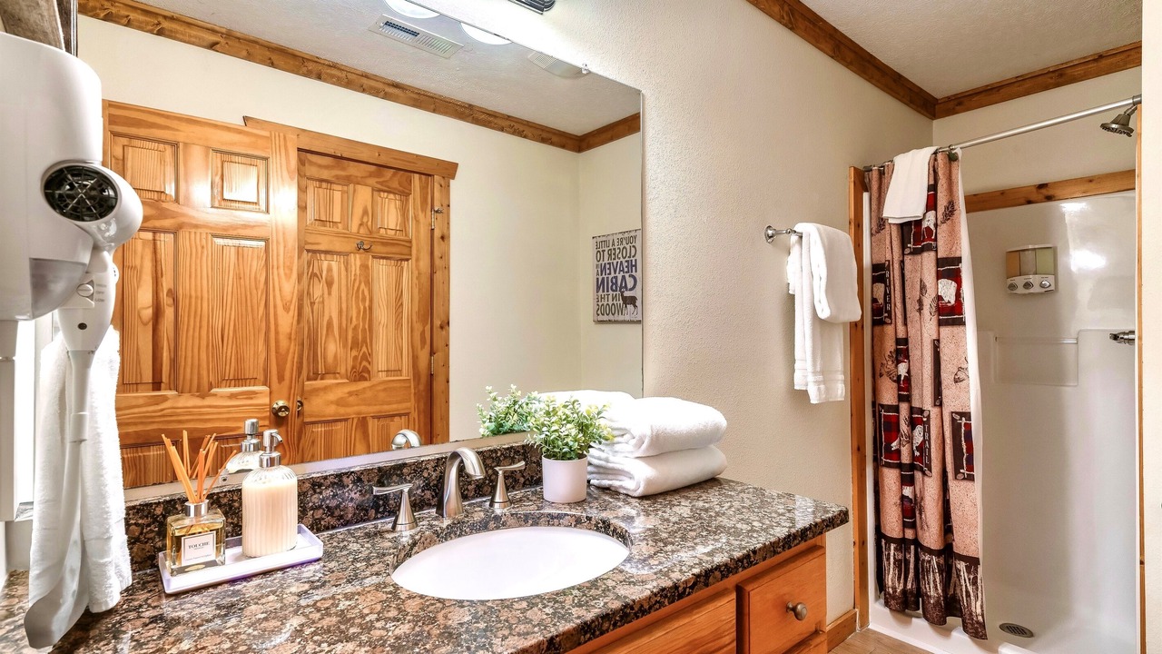 Photo of Bathroom in Black Bear Falls