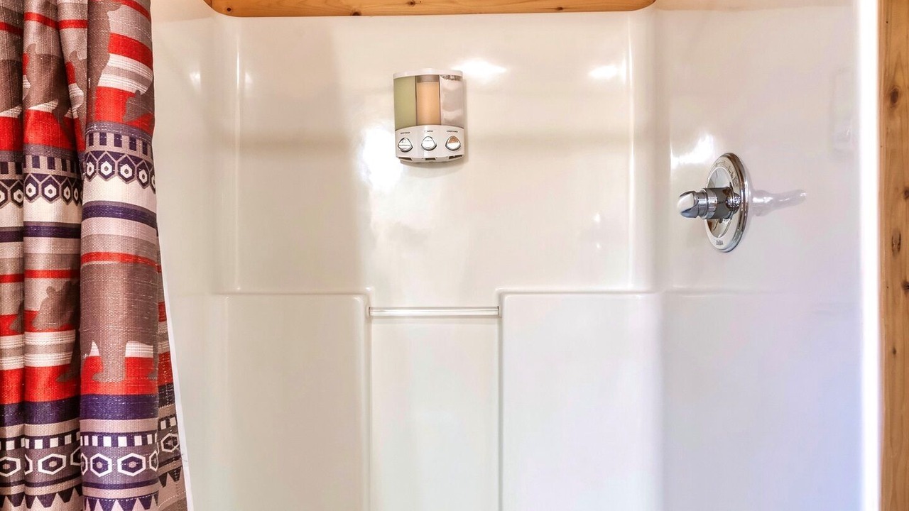 Photo of Bathroom in Black Bear Falls