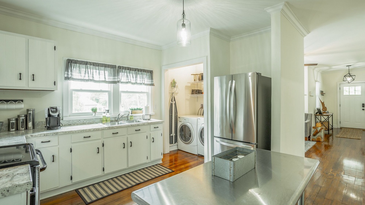 Photo of Kitchen in St. Elmo Improvement League