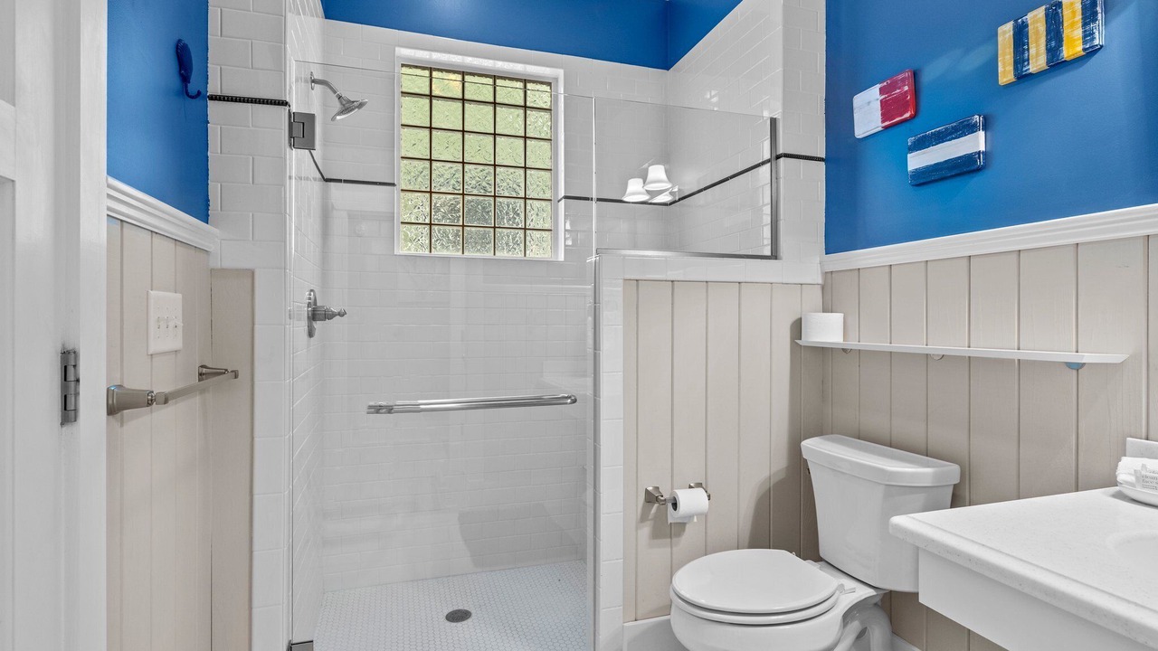 Photo of Bathroom in Morehead City