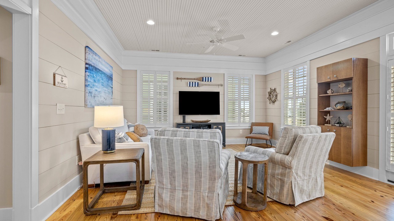 Photo of Livingroom in Morehead City