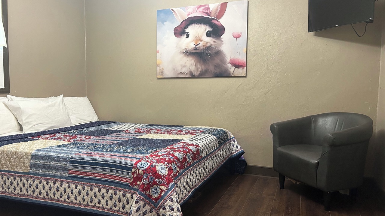 Photo of Bedroom in Aurora