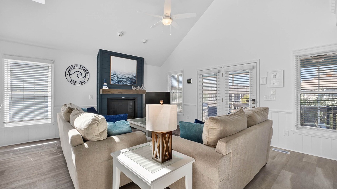 Photo of Livingroom in Sunset Beach
