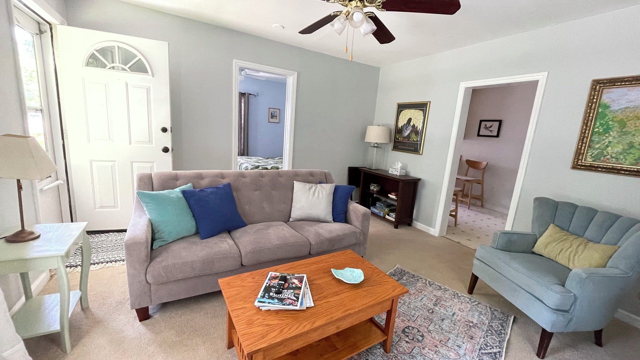 Photo of Livingroom in Hillsborough