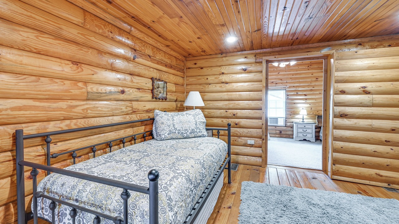 Photo of Bedroom in Sloans Valley