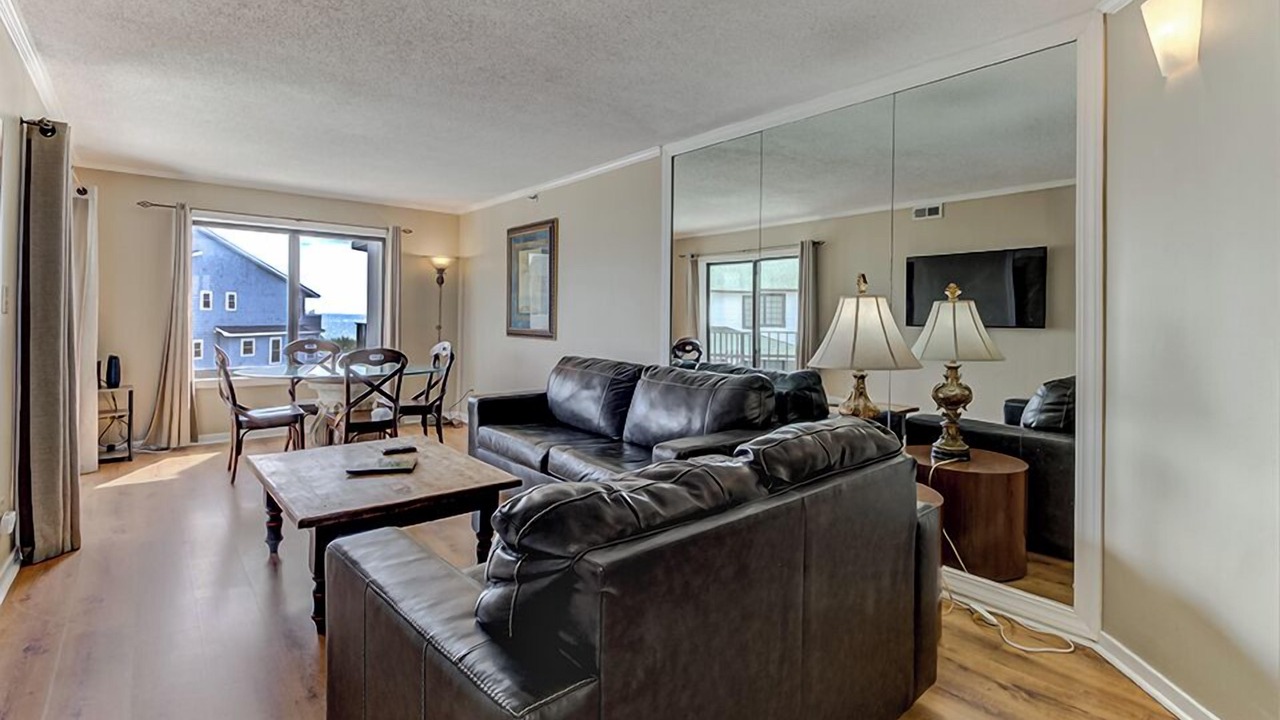 Photo of Livingroom in Wrightsville Beach