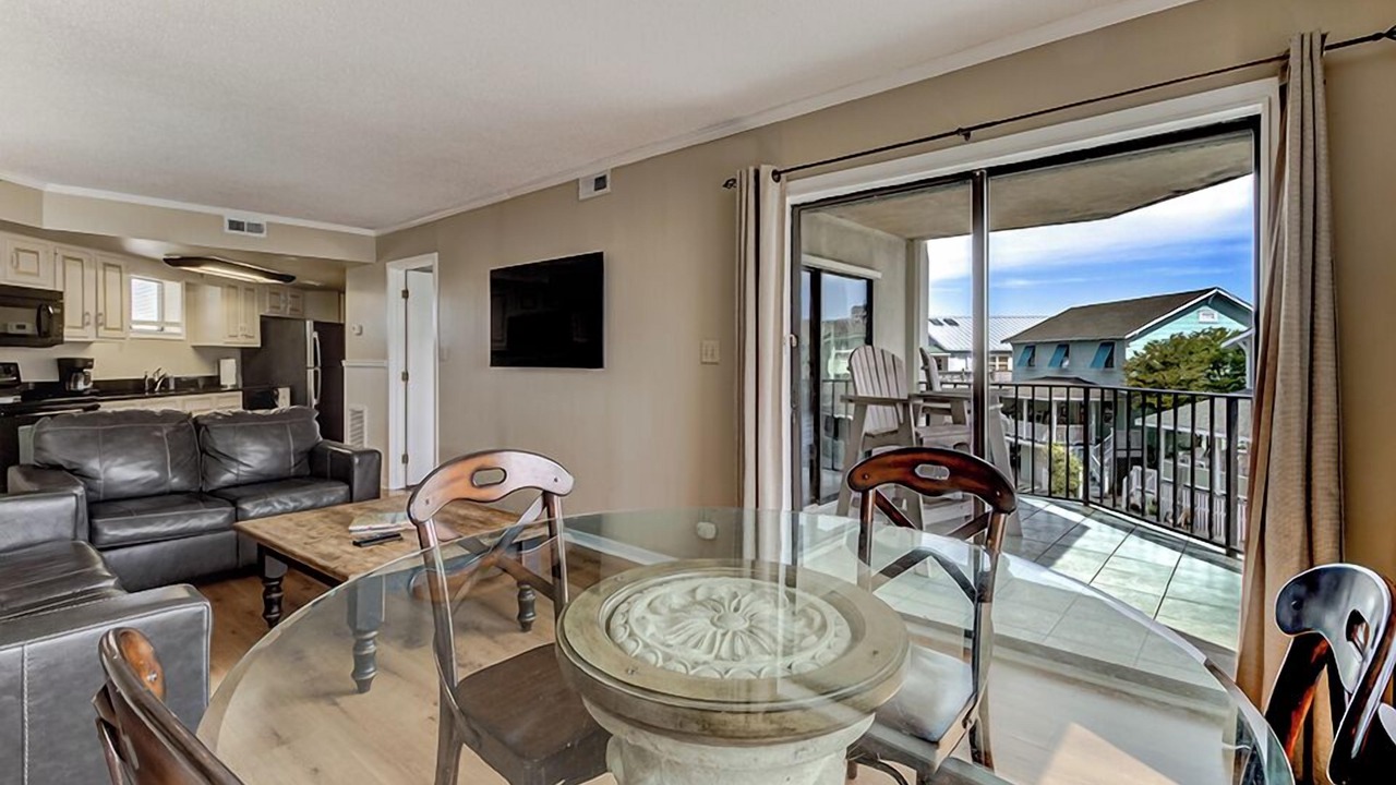 Photo of Livingroom in Wrightsville Beach
