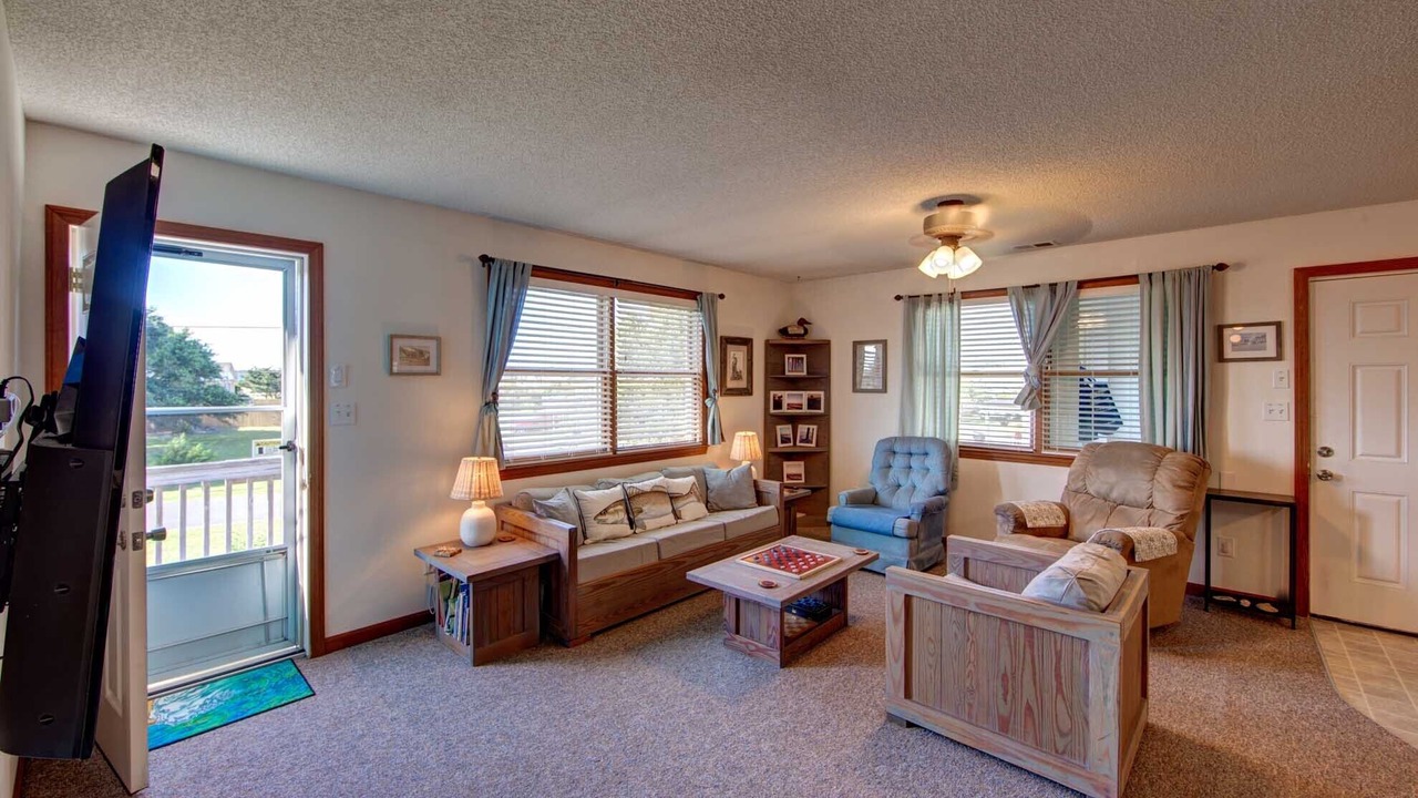 Photo of Livingroom in Avon
