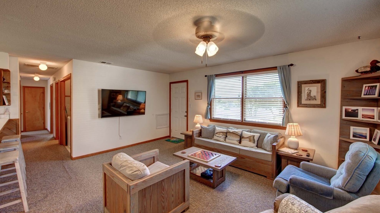 Photo of Livingroom in Avon