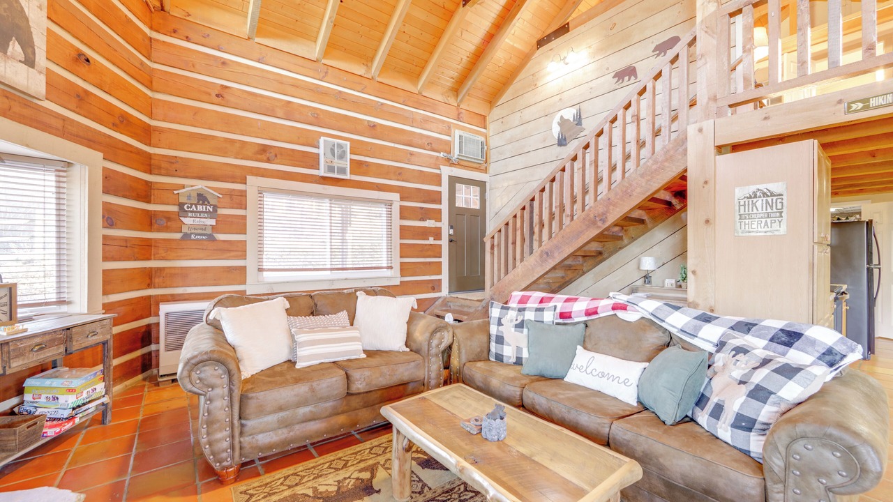 Photo of Livingroom in Waynesville