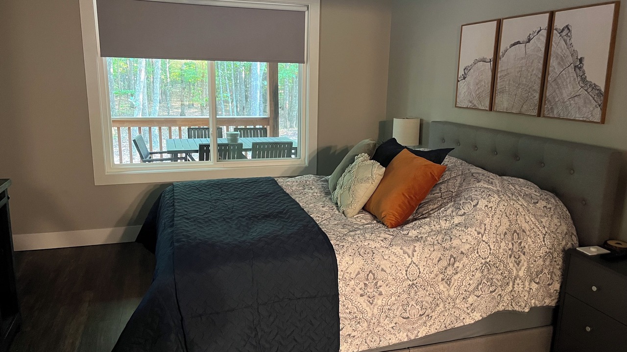 Photo of Bedroom in Cooleys Rift