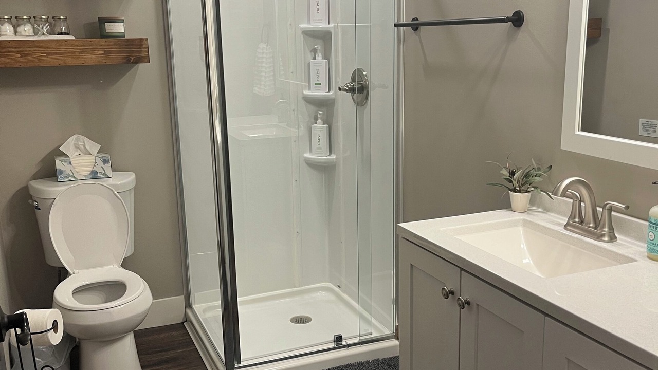 Photo of Bathroom in Cooleys Rift