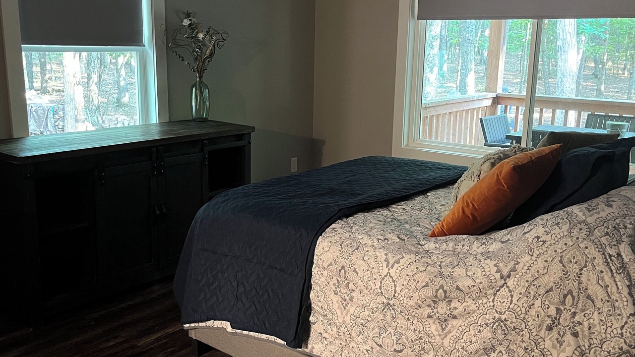 Photo of Bedroom in Cooleys Rift