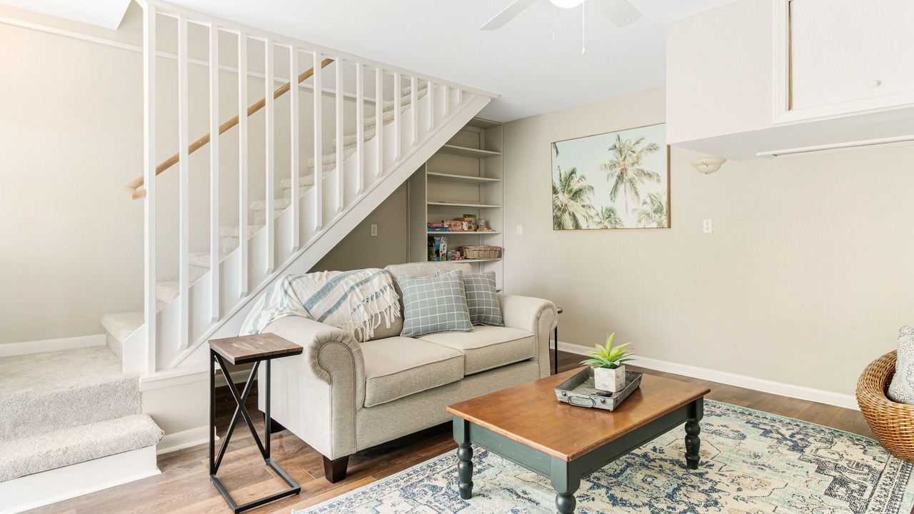 Photo of Livingroom in Long Beach