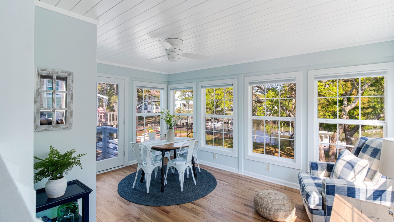 Photo of Livingroom in Long Beach