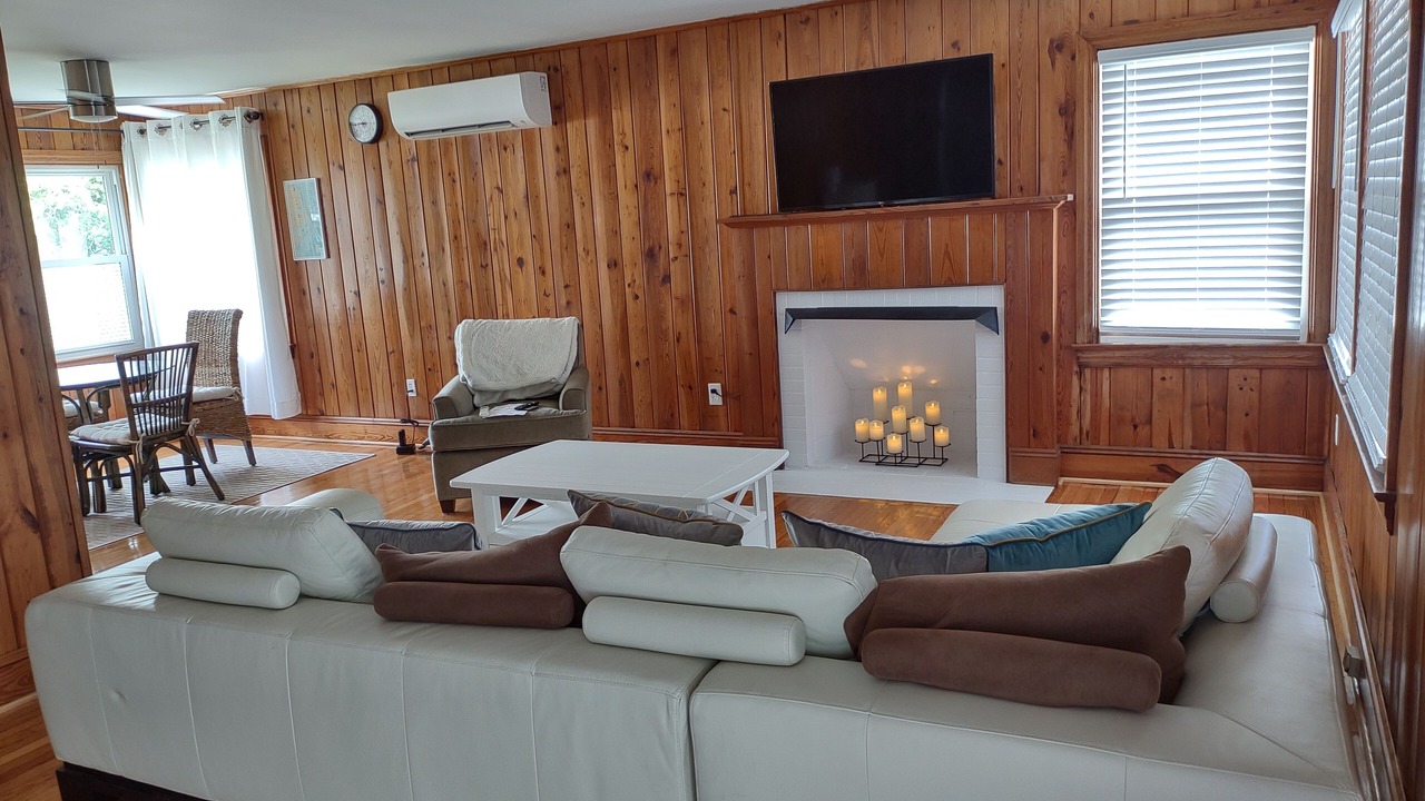 Photo of Livingroom in North Carolina Coast