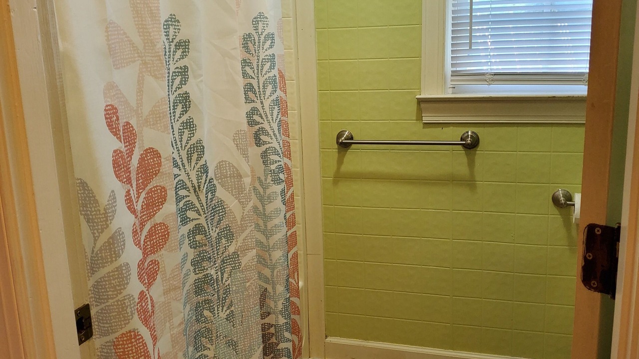 Photo of Bathroom in Pollocksville