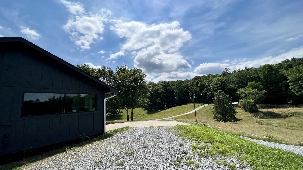Photo of Outdoor in Mills River