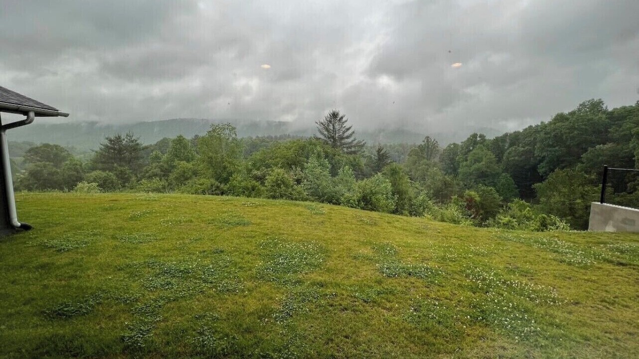 Photo of Outdoor in Mills River