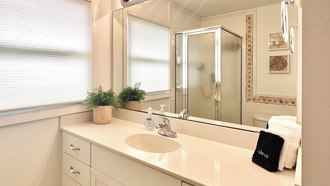 Photo of Bathroom in Oak Island