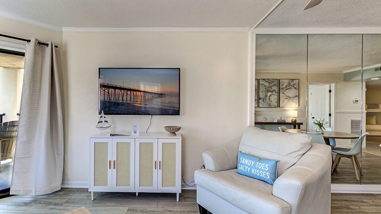 Photo of Livingroom in Wrightsville Beach