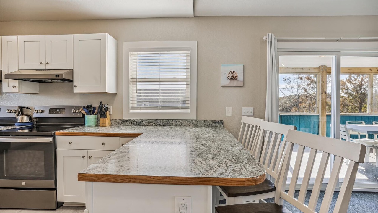 Photo of Kitchen in Whalehead Beach