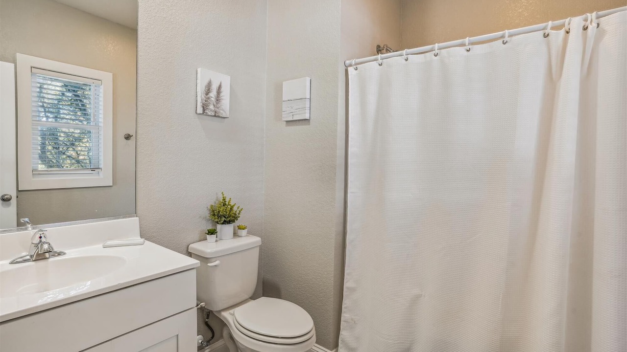 Photo of Bathroom in Whalehead Beach