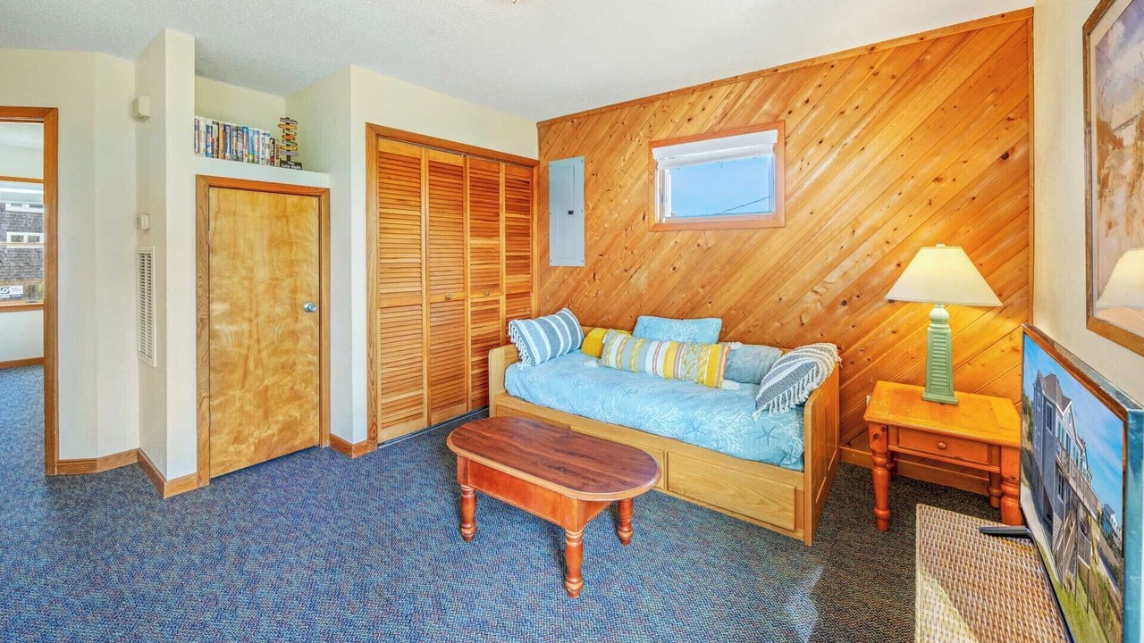 Photo of Bedroom in Avon