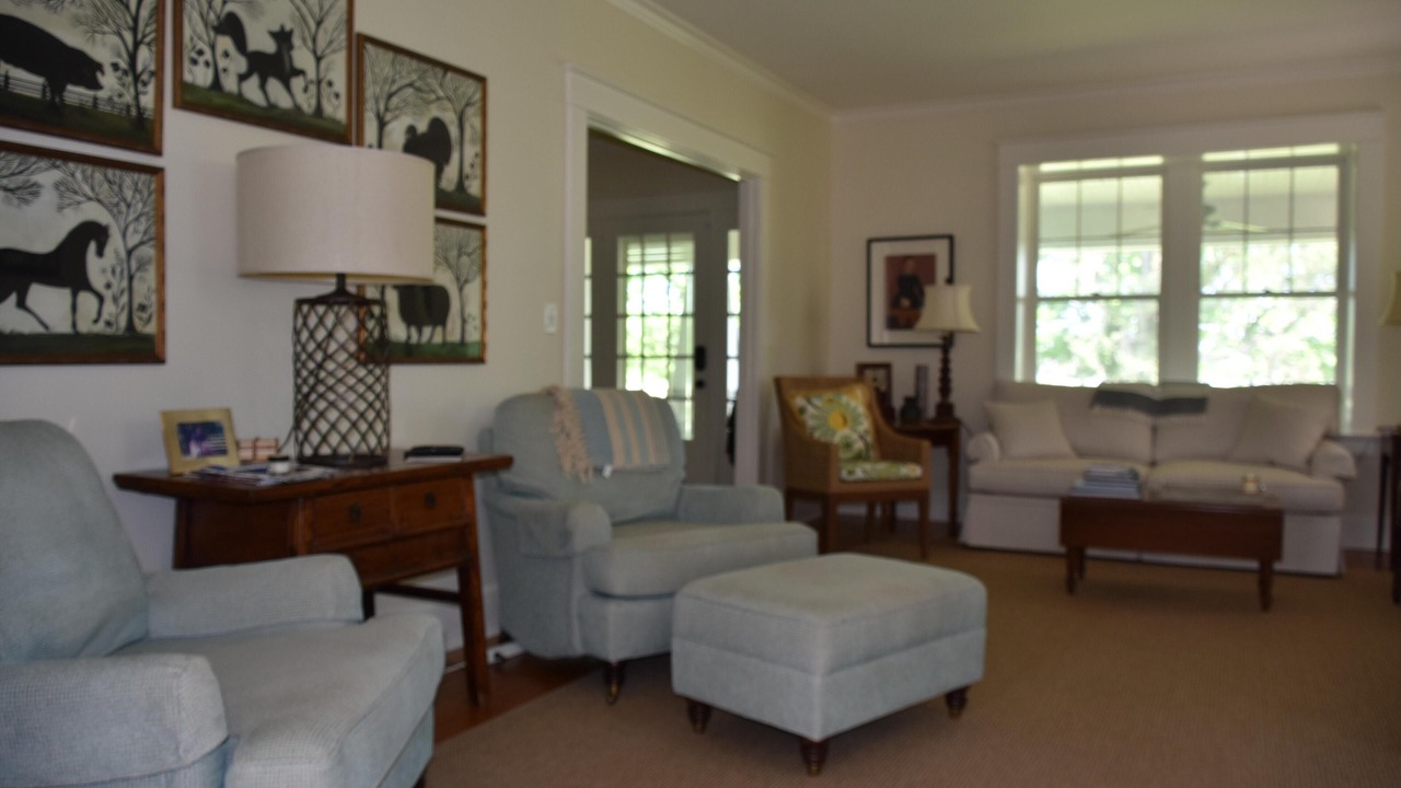 Photo of Livingroom in Versailles