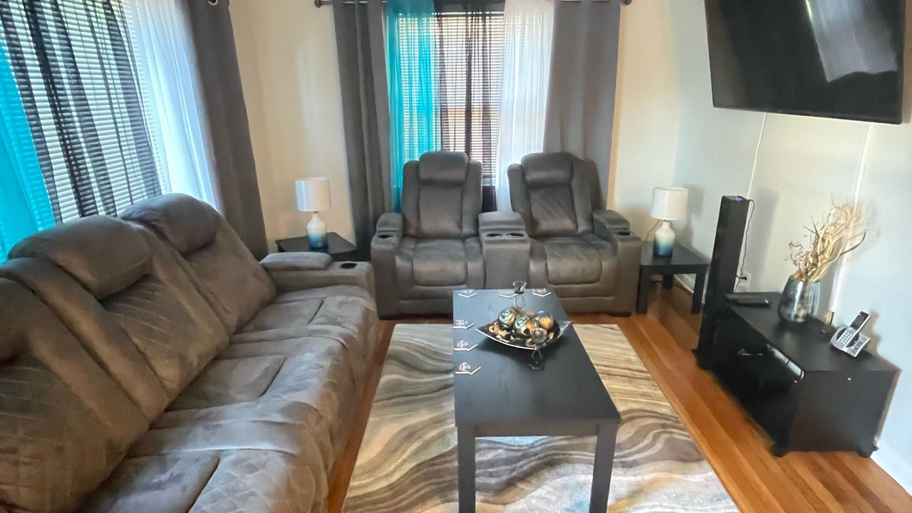 Photo of Livingroom in Highland Springs
