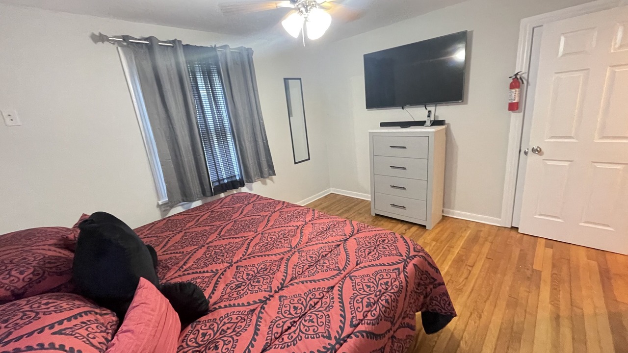 Photo of Bedroom in Highland Springs