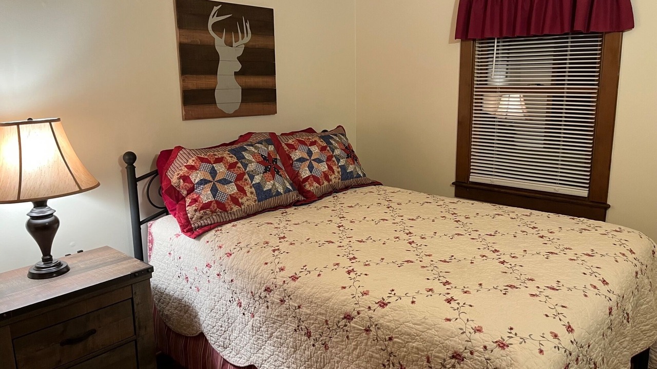 Photo of Bedroom in North Fork