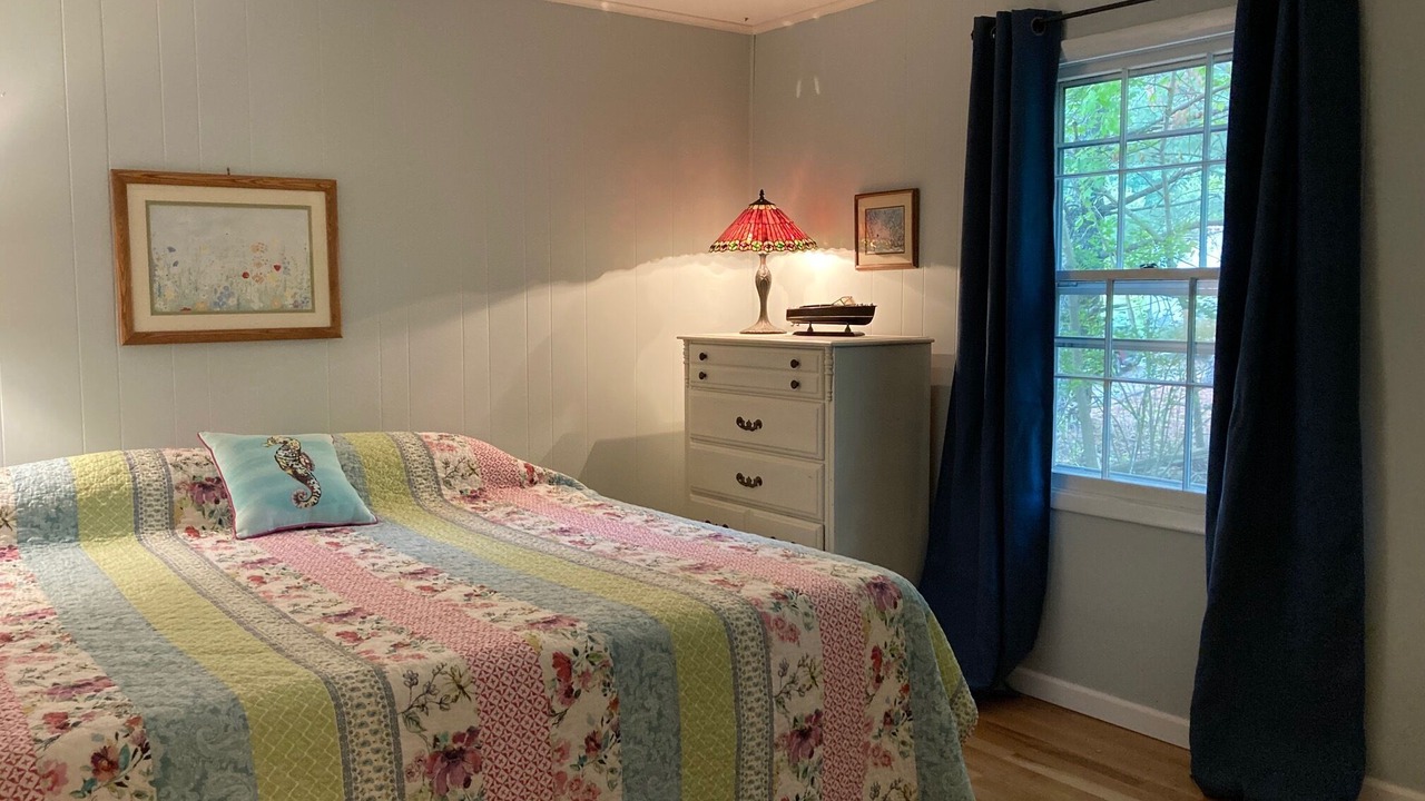 Photo of Bedroom in Hardy