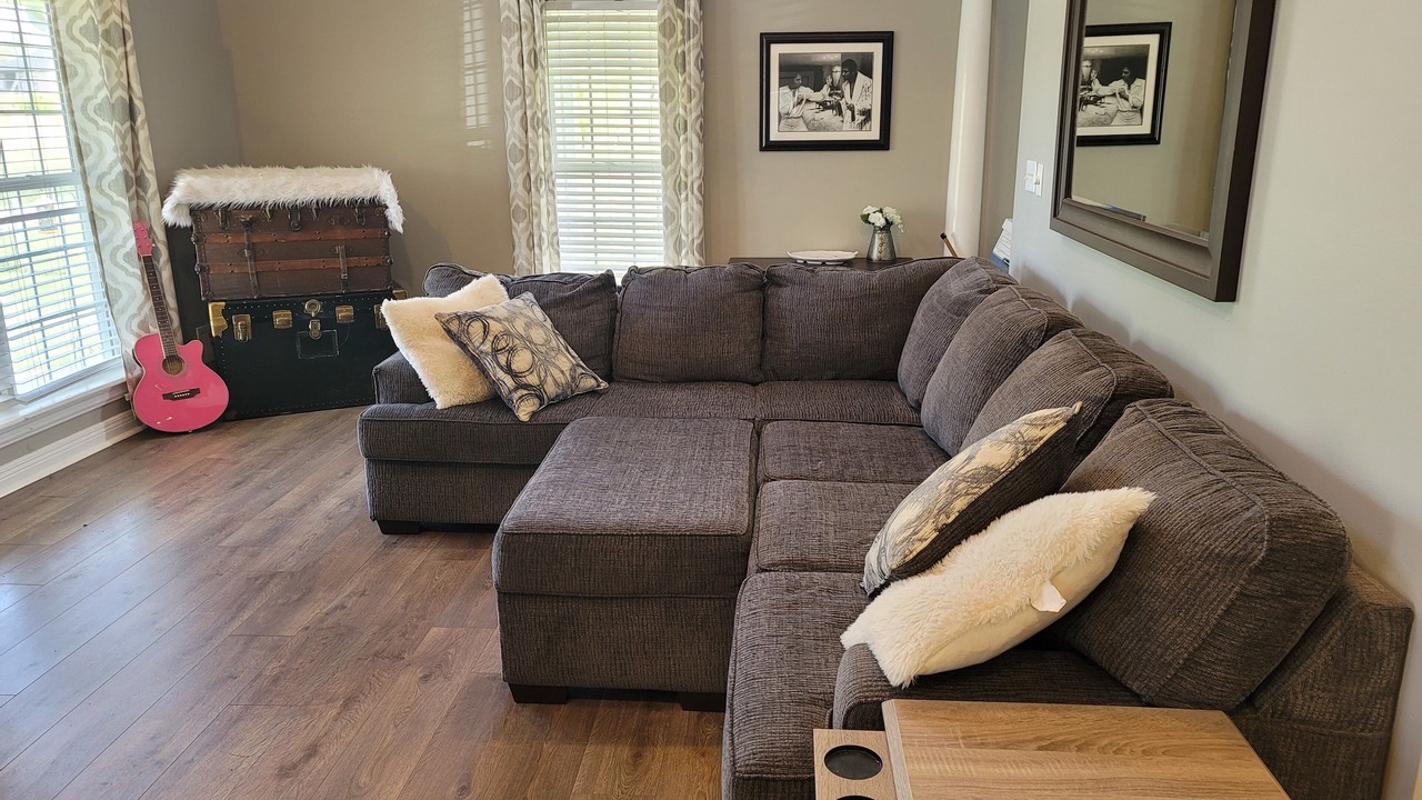 Photo of Livingroom in Shepherdsville