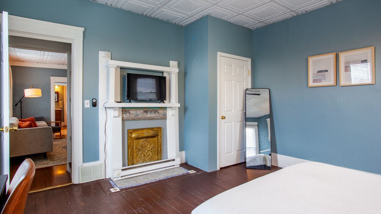 Photo of Bedroom in Knoxville