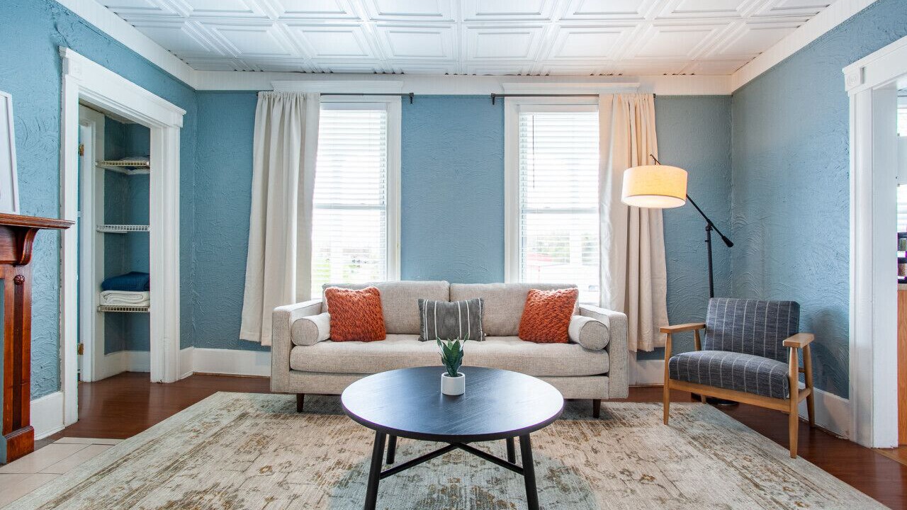 Photo of Livingroom in Knoxville