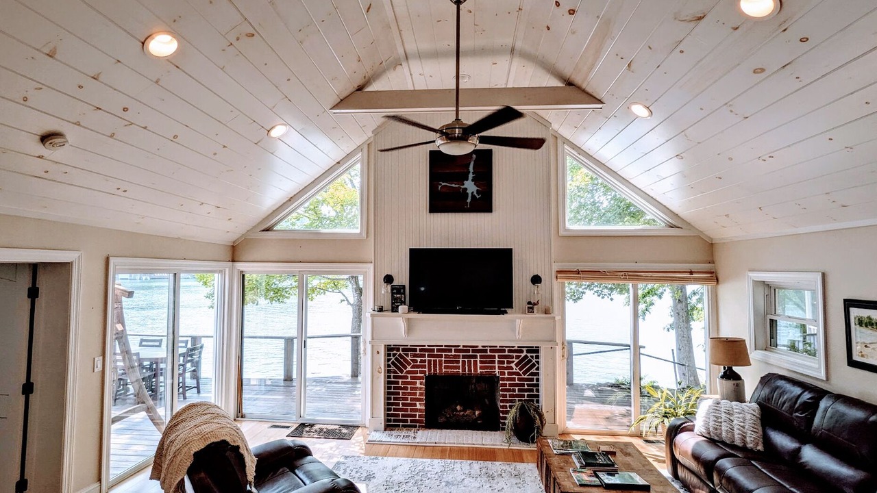 Photo of Livingroom in Sunset Cove
