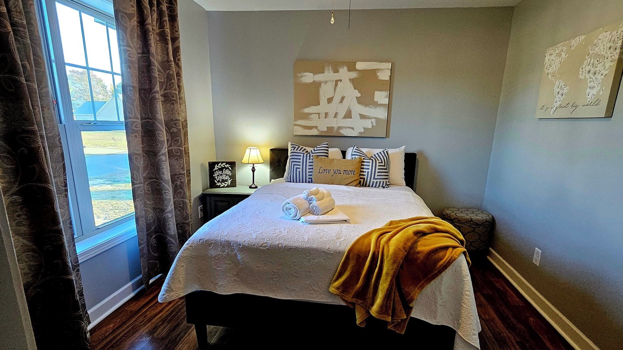 Photo of Bedroom in Olivia